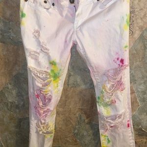 White Detressed  Jeans customized by me